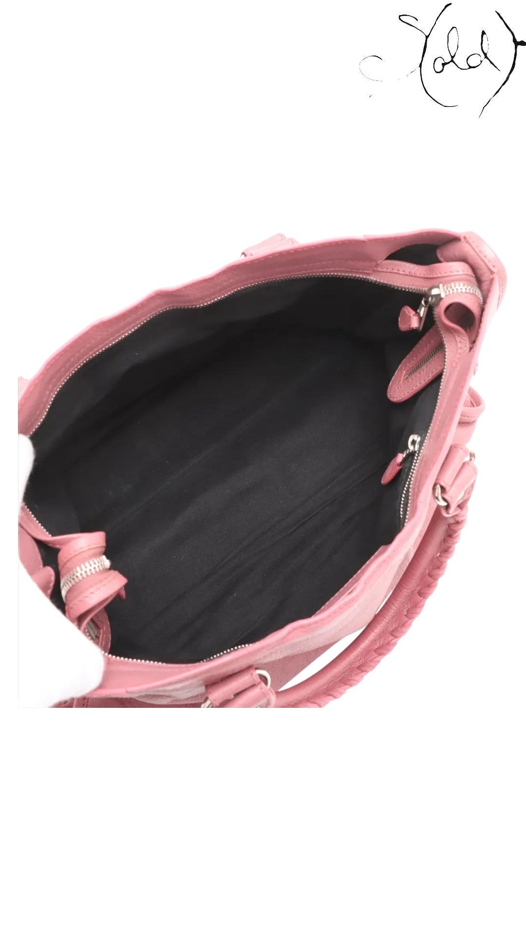 Sold Attire Balenciaga City Giant 12 bag in Rose Bruyere agneau lambskin with silver hardware and black lining.