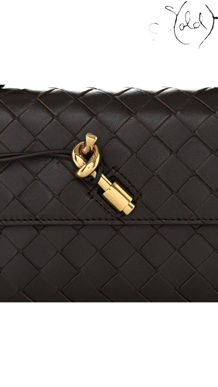BOTTEGA VENETA Andiamo Clutch – Fondant Intrecciato, Interior view | Sold Attire