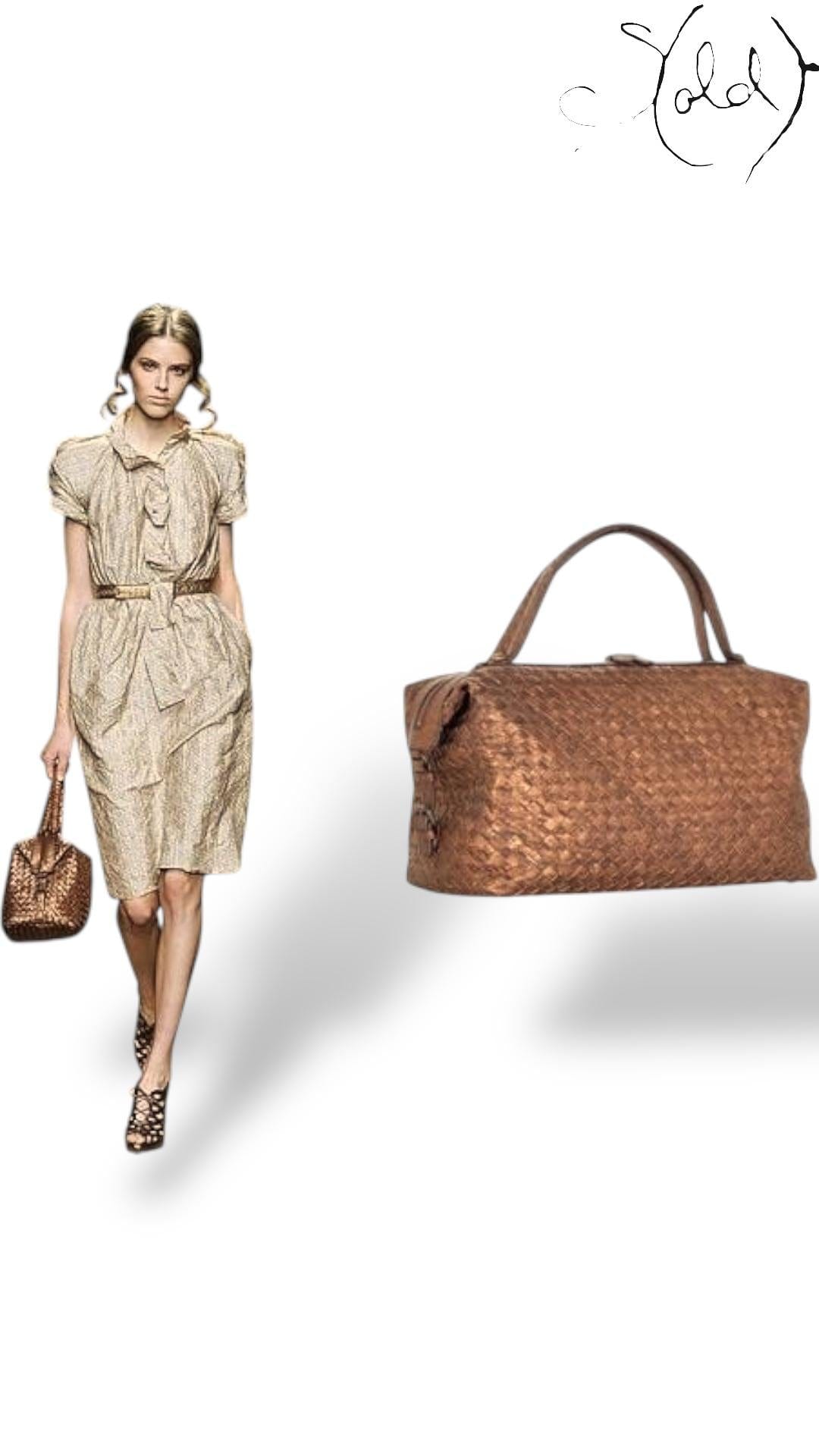 Bottega Veneta Settantasei – Bronze Ostrich Leather, Hardware detail | Sold Attire