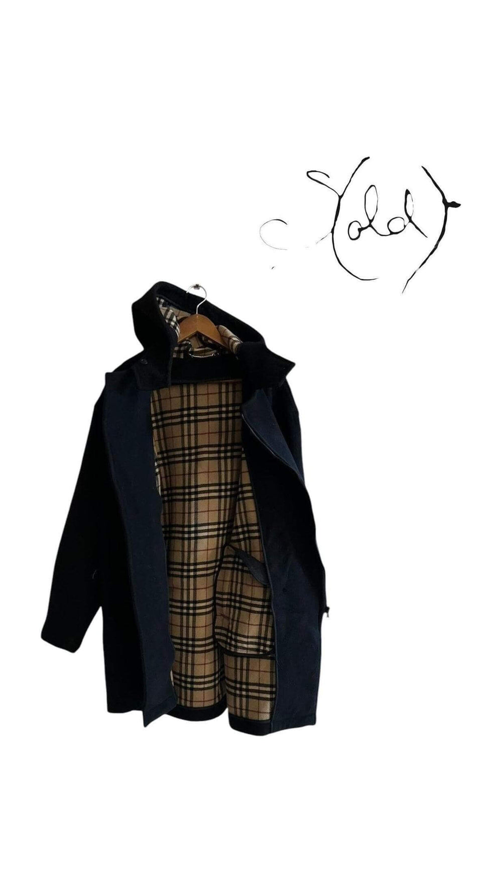 Burberry Wool Cashmere Coat – Plaid Lined Elegance, Detail view | Sold Attire