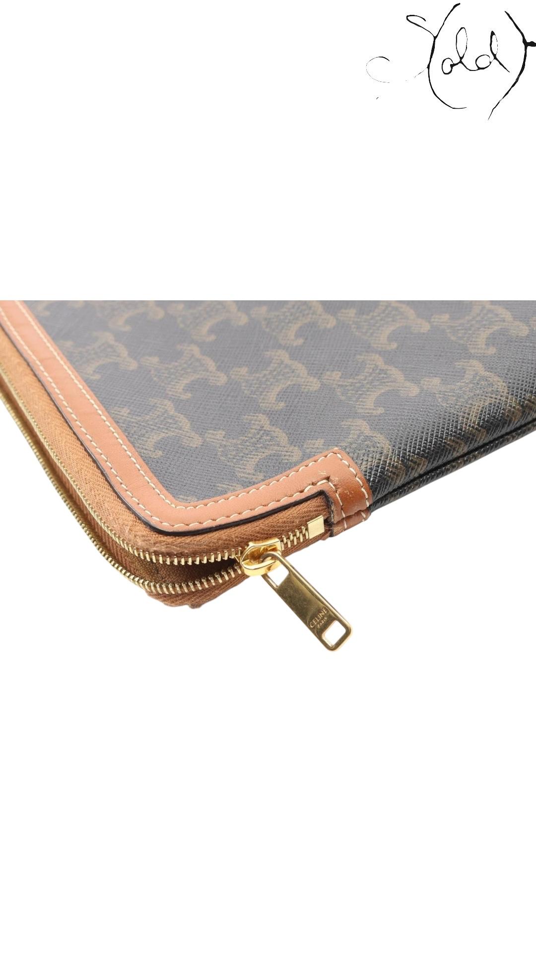 Céline Triomphe Canvas Medium Flat Pouch, Hardware detail | Sold Attire