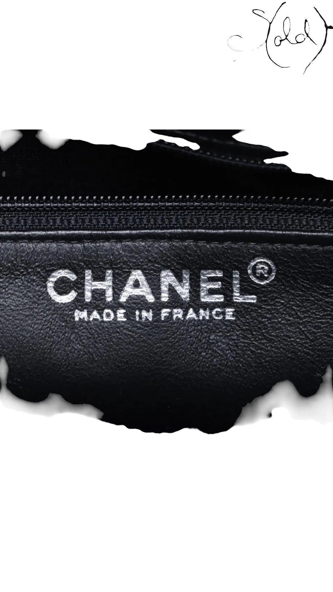 Chanel Medallion Tote Black Quilted Lambskin Silver Hardware Mid-2000s — Lining detail | Sold Attire