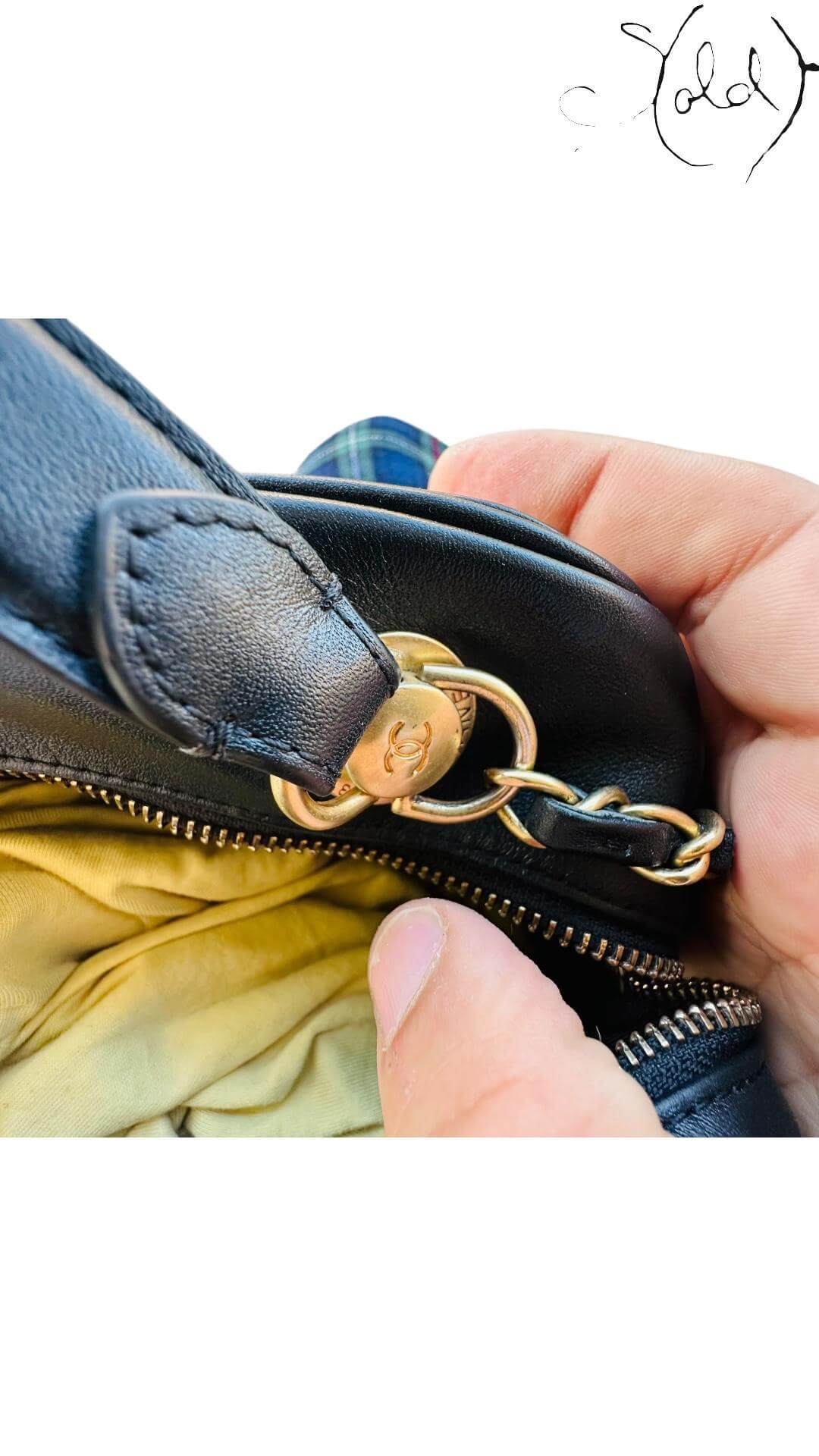 CHANEL Vanity Case Crossbody Bag – Black Lambskin GHW, Close-up | Sold Attire
