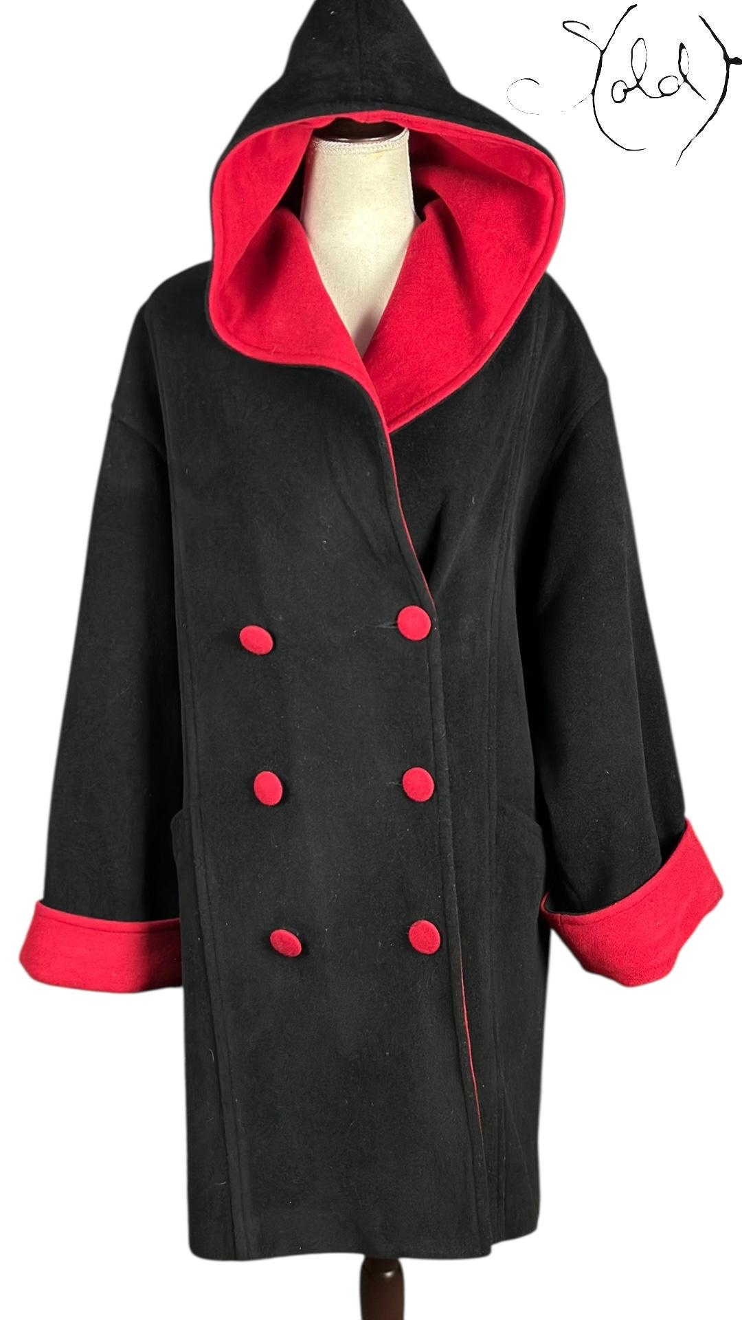 Christian Dior Wool Cashmere Coat Black Red 1980s Size 44, Detail view | Sold Attire