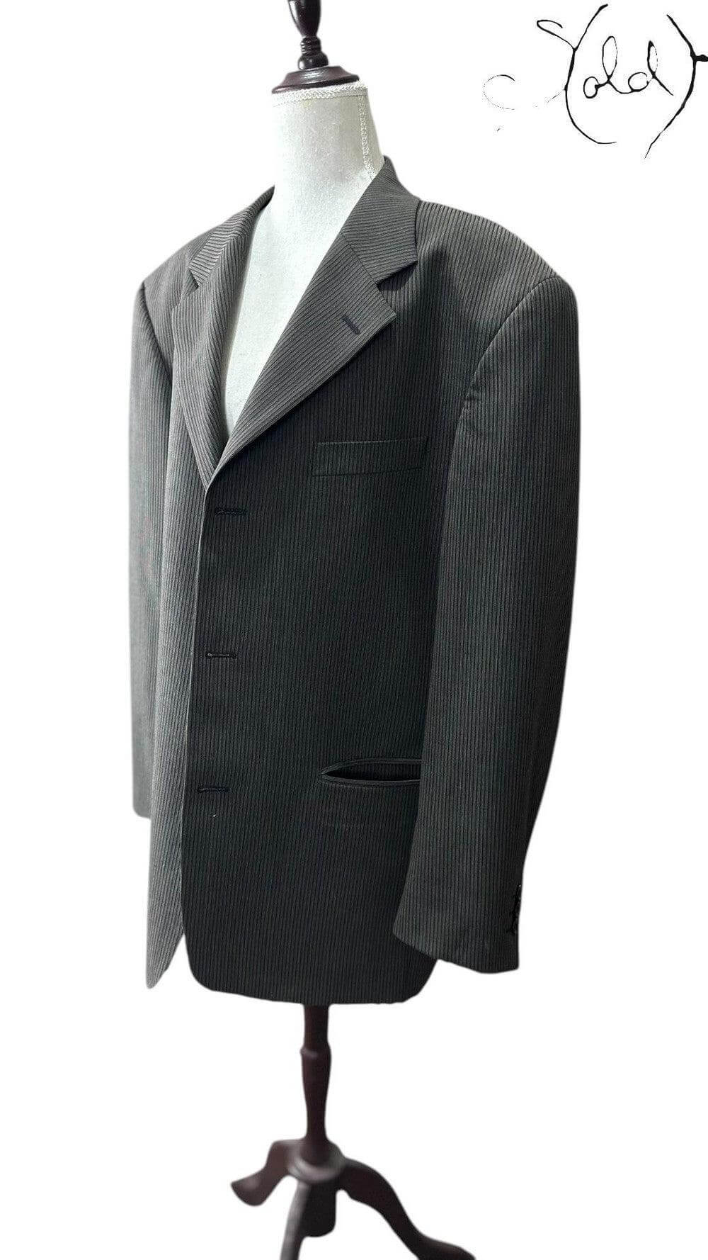 Ciro Citterio Pinstripe Wool Blazer – Italian Classic, Hardware detail | Sold Attire