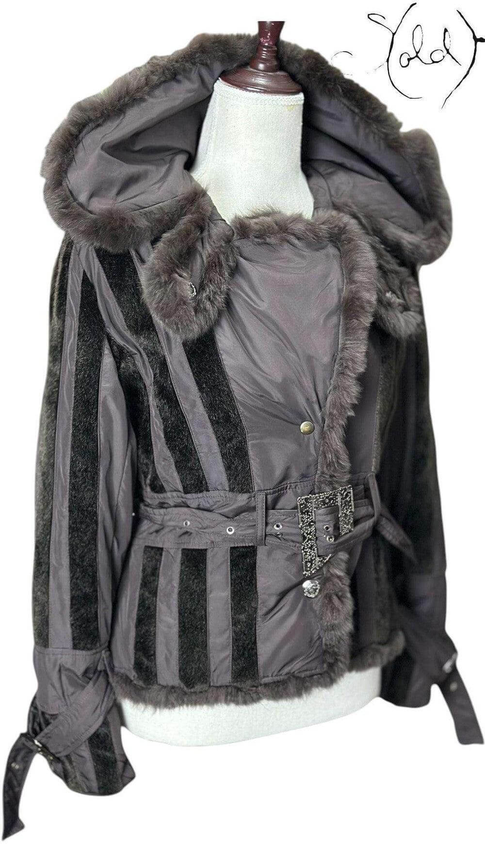D&G Real Fur-Trimmed Belted Jacket – Statement Winter, Detail view | Sold Attire