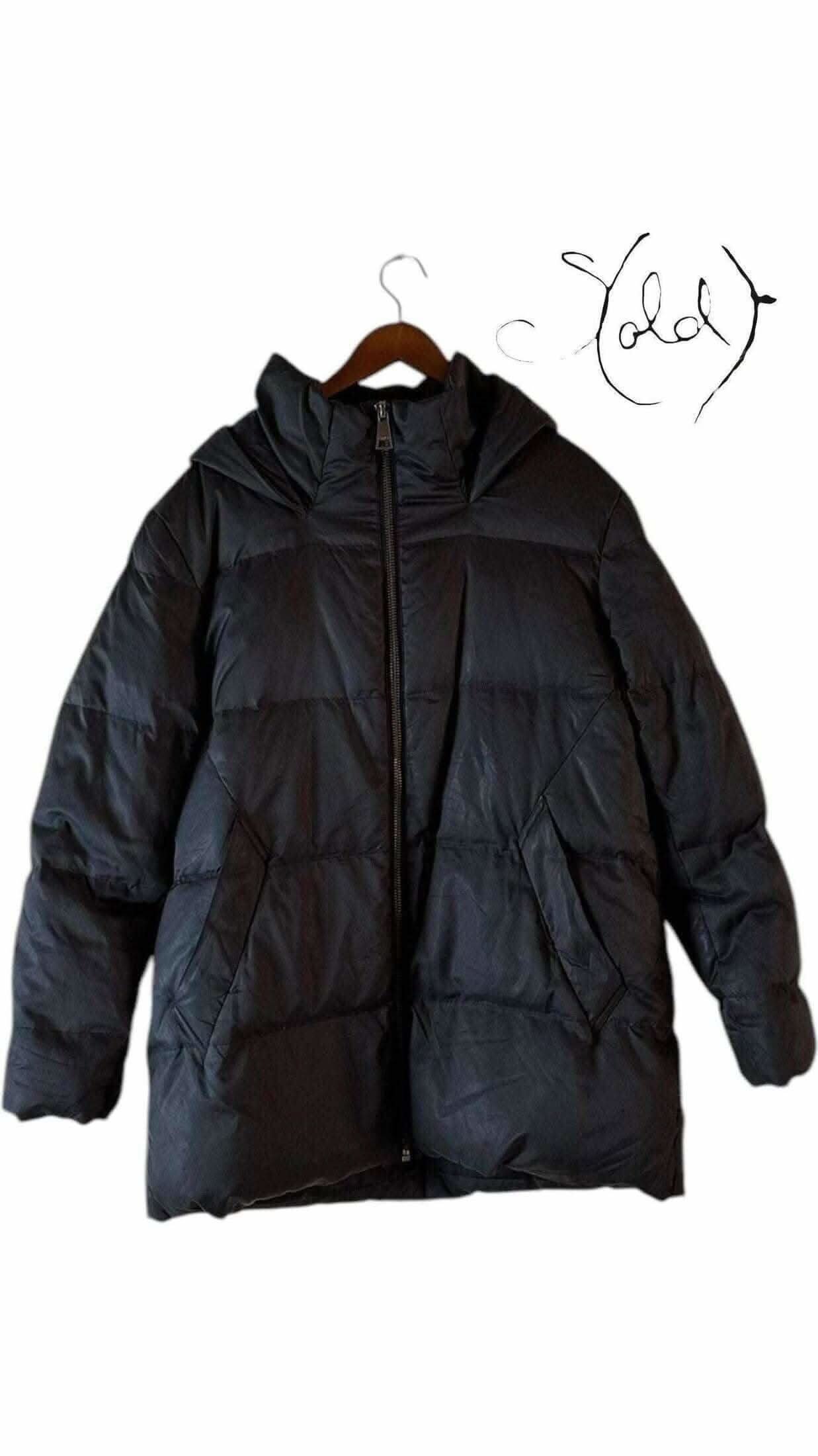 DKNY Black Puffer Jacket – Winter Essential