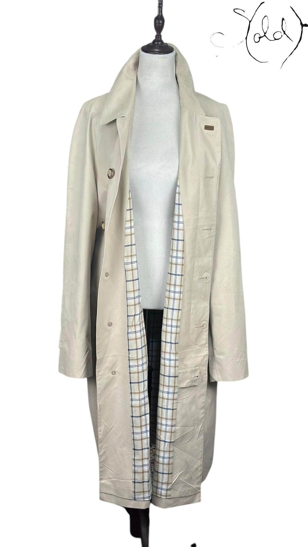 Emidio Tucci Cream Trench Coat – Refined European Tailoring — Hardware detail | Sold Attire
