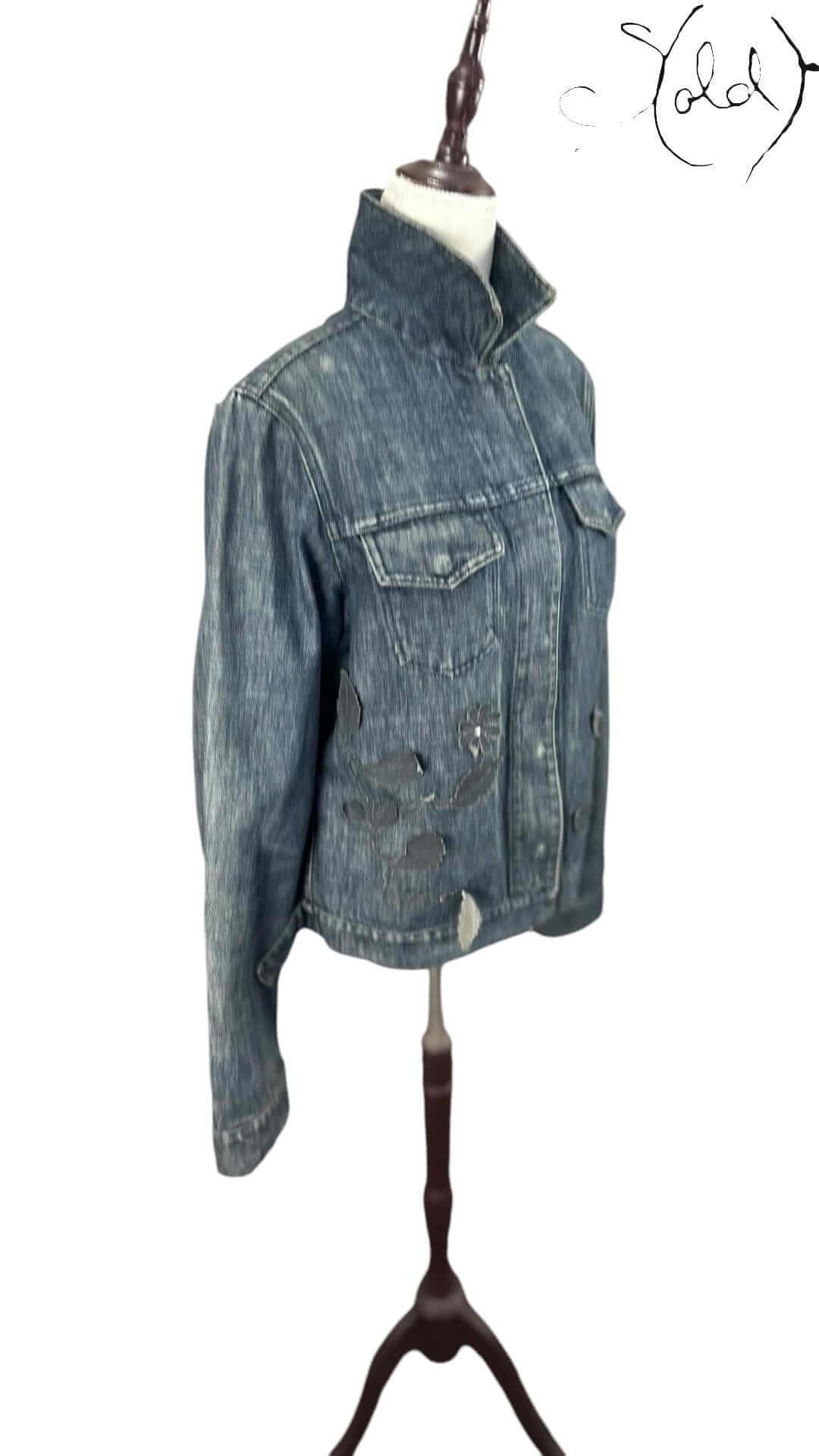Fendi Jeans Floral Denim Jacket – Embroidered Archive, Detail view | Sold Attire