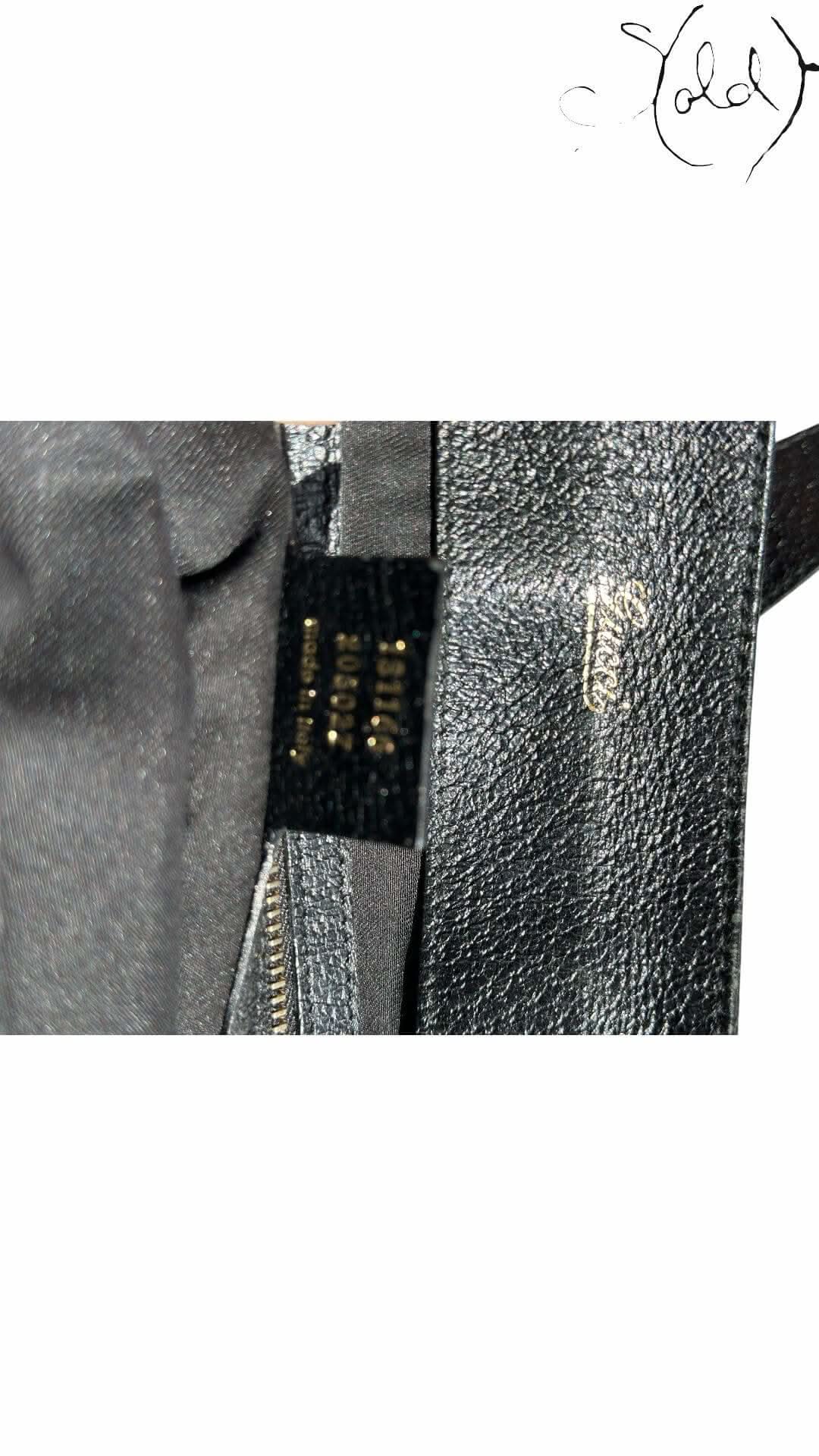 Gucci Vintage Monogram Web Handbag – 2000s Noir | Sold Attire - Sold Attire
