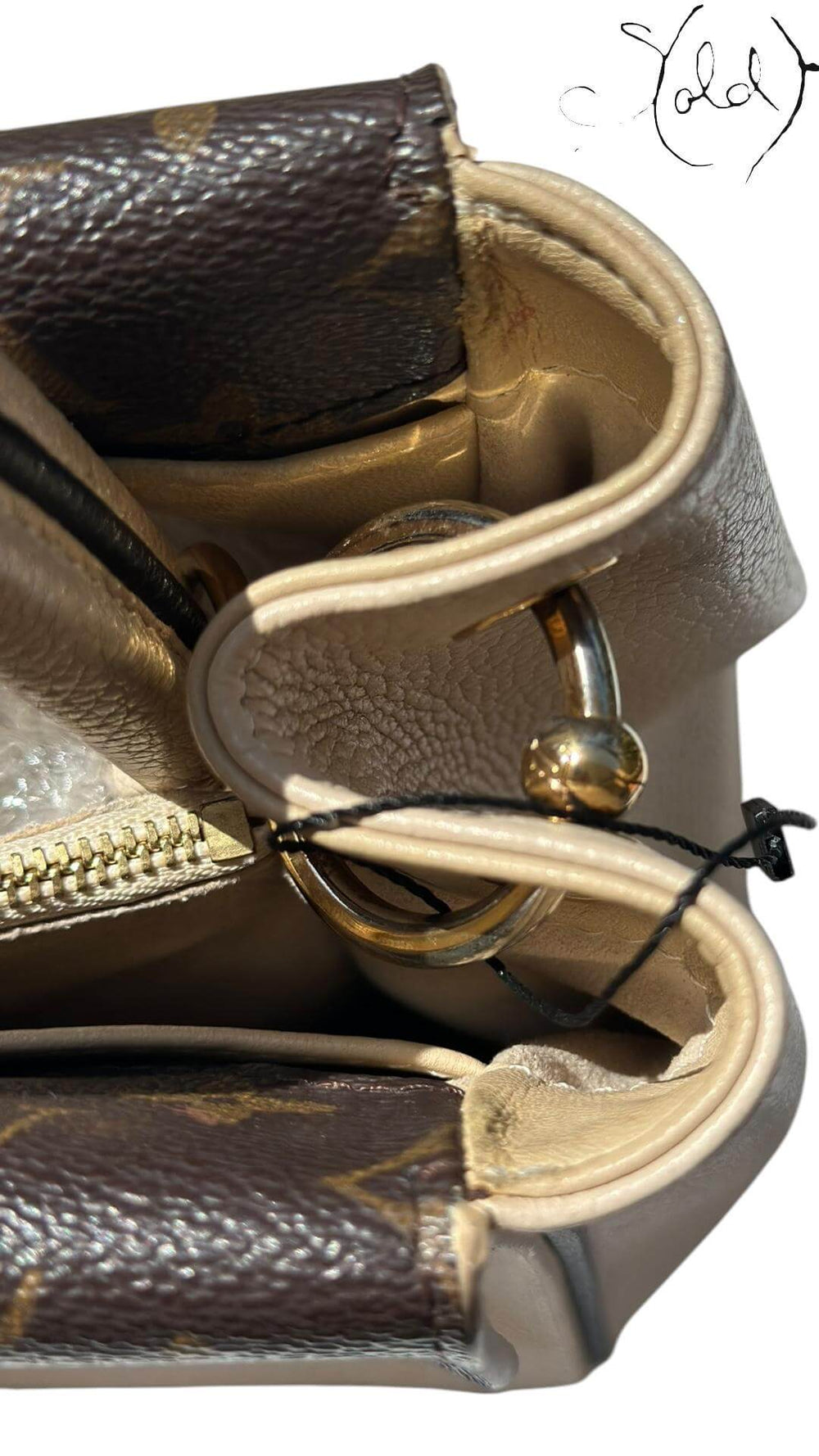 Louis Vuitton Double V Crema Monogram – Parisian Contrast, Hardware detail | Sold Attire