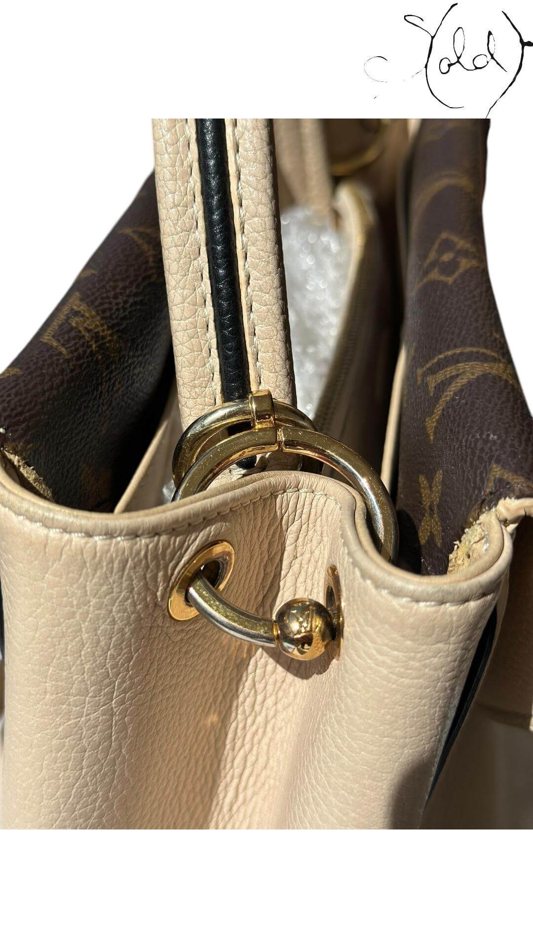 Louis Vuitton Double V Crema Monogram – Parisian Contrast, Detail view | Sold Attire