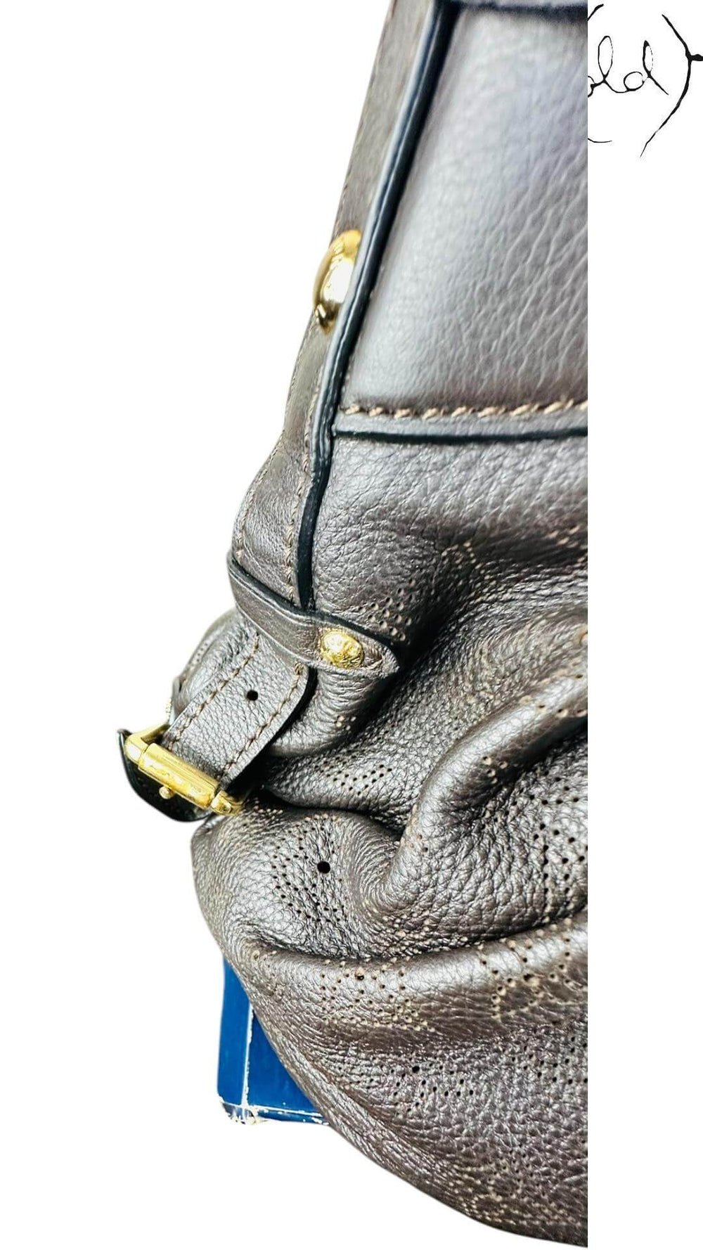 Louis Vuitton Mahina XS – Espresso Mahogany, Base view | Sold Attire