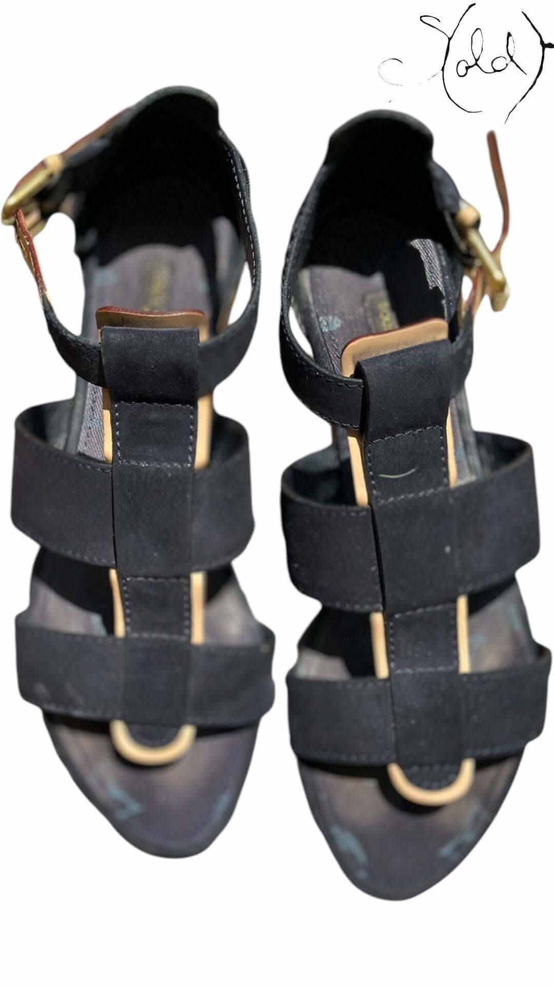 Louis Vuitton Monogram Flats – Quiet Flex | Sold Attire