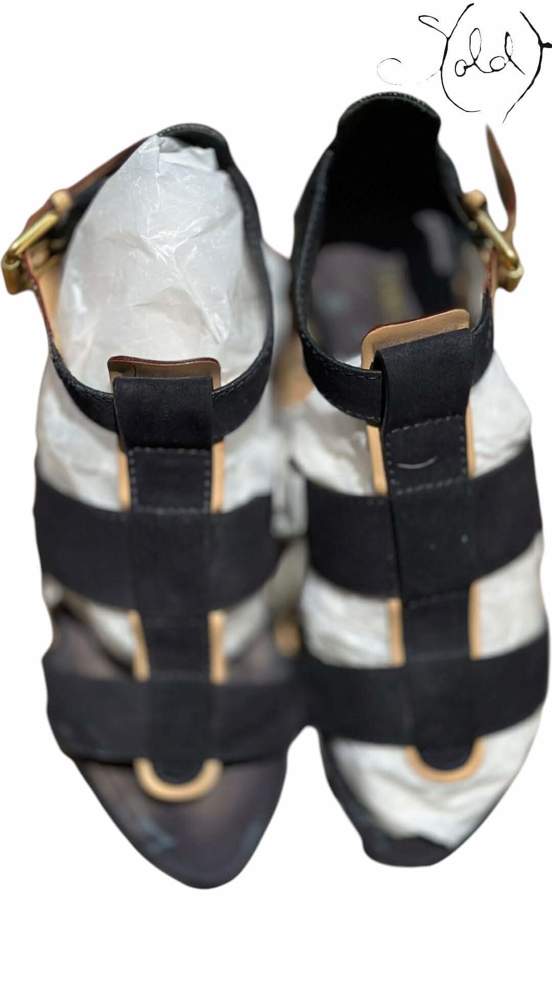 Louis Vuitton Monogram Flats – Quiet Flex | Sold Attire