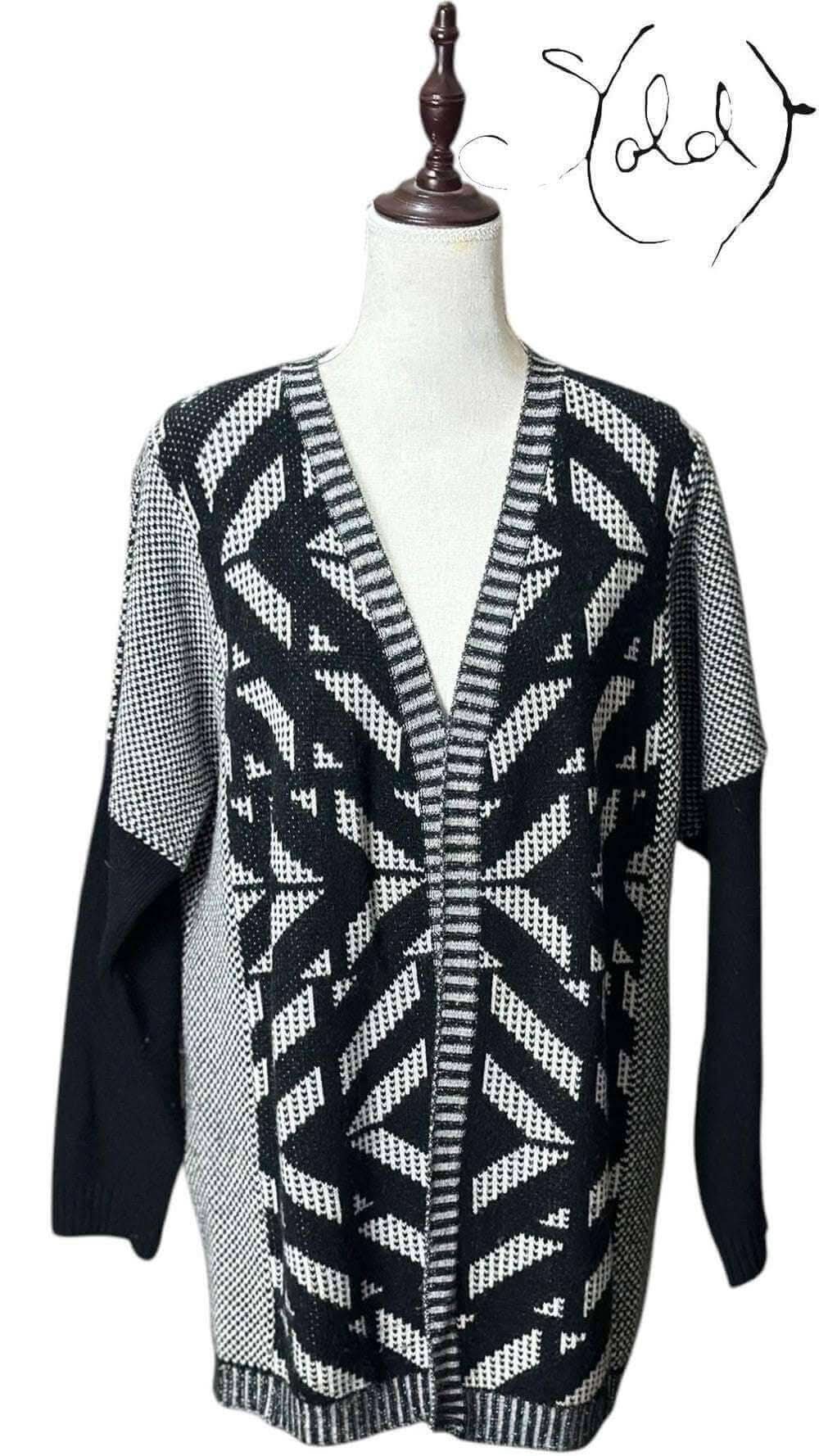 Max Mara Cashmere-Wool Cardigan – Bold & Luxe | Sold Attire