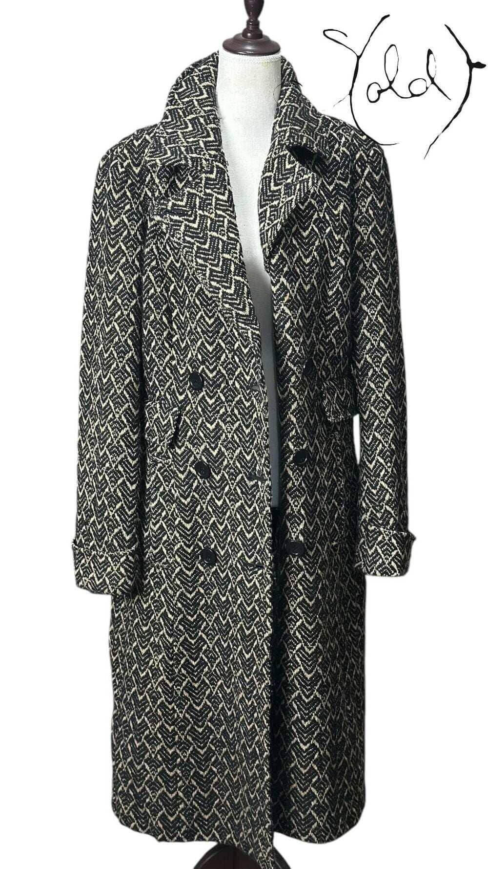 Max Mara Herringbone Wool Coat – Understated Elegance, Interior view | Sold Attire