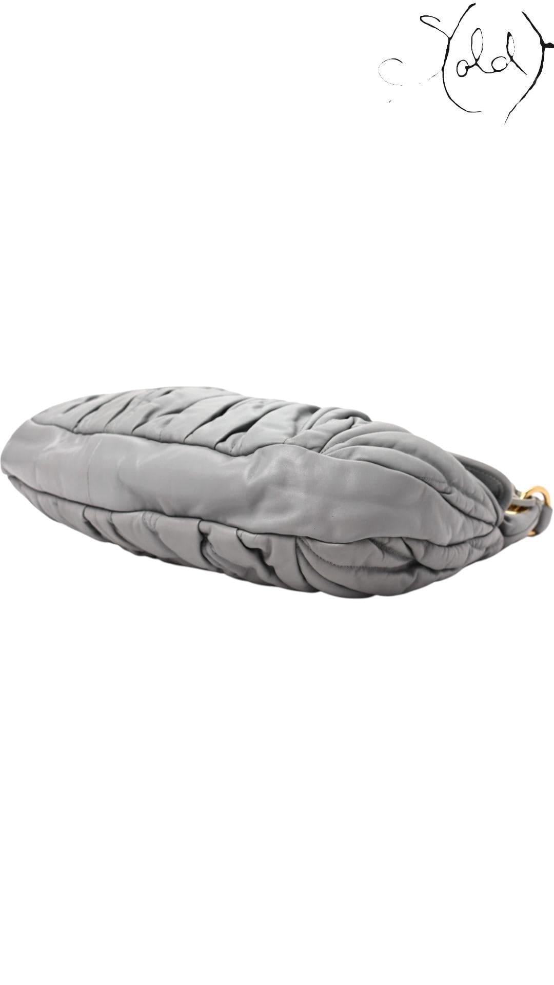 MIU MIU Nappa Matelassé Coffer Hobo – Nube Braided Classic, Interior view | Sold Attire