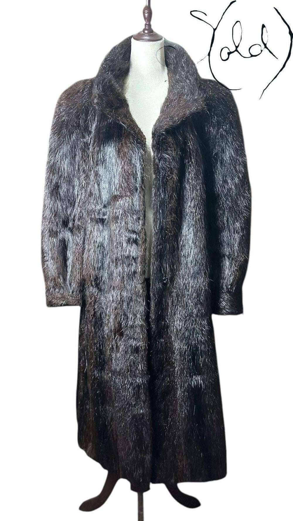 Spanish Long Hair Mink Coat – The Pinnacle of Luxury, Detail view | Sold Attire