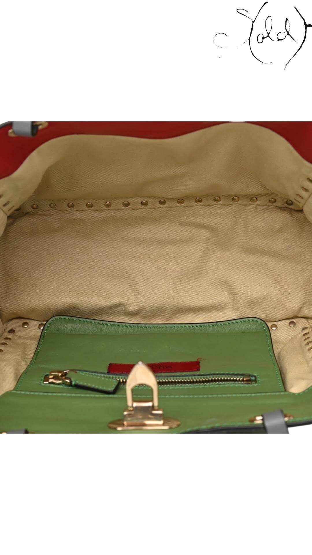 Valentino Garavani Colourblock Small Rockstud Tote – Dual-Tone Collector’s Edition, Hardware detail | Sold Attire