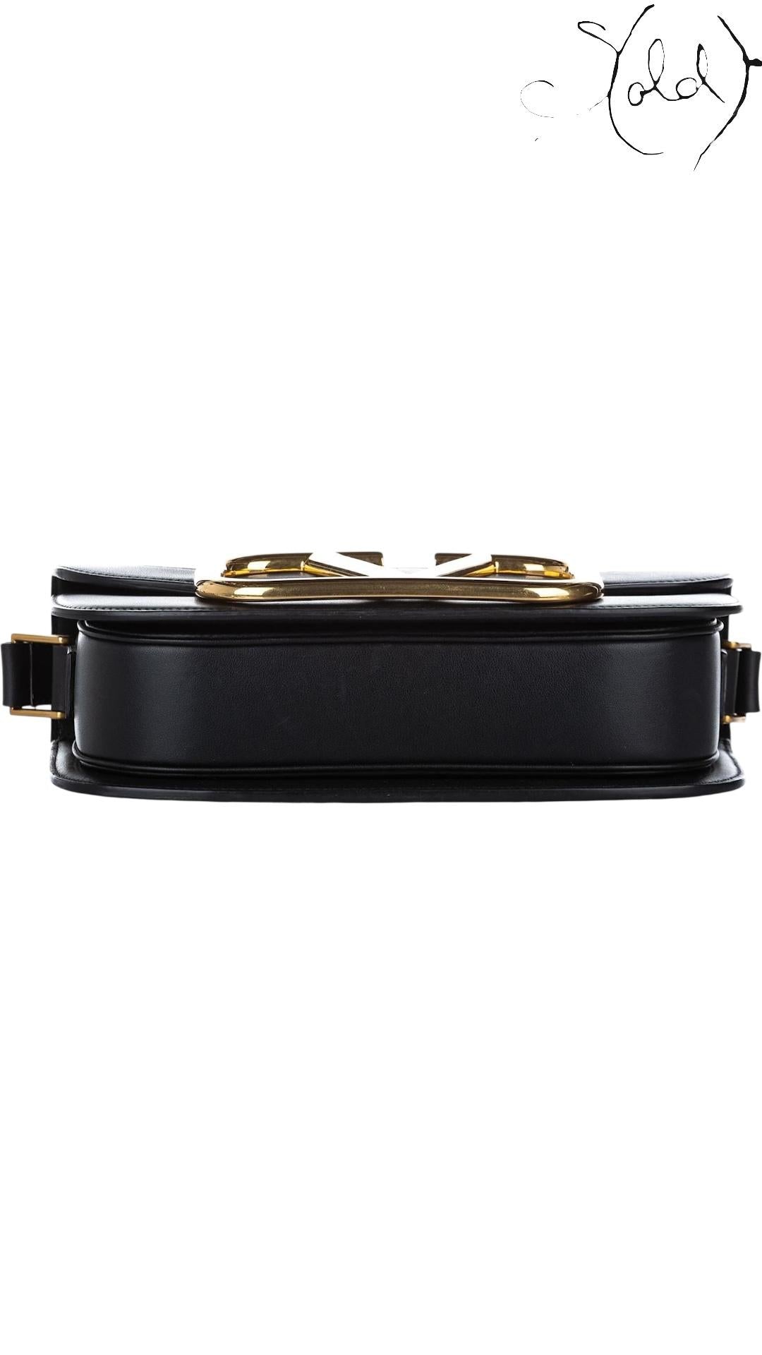 Valentino VRING Black Leather Crossbody, Hardware detail | Sold Attire