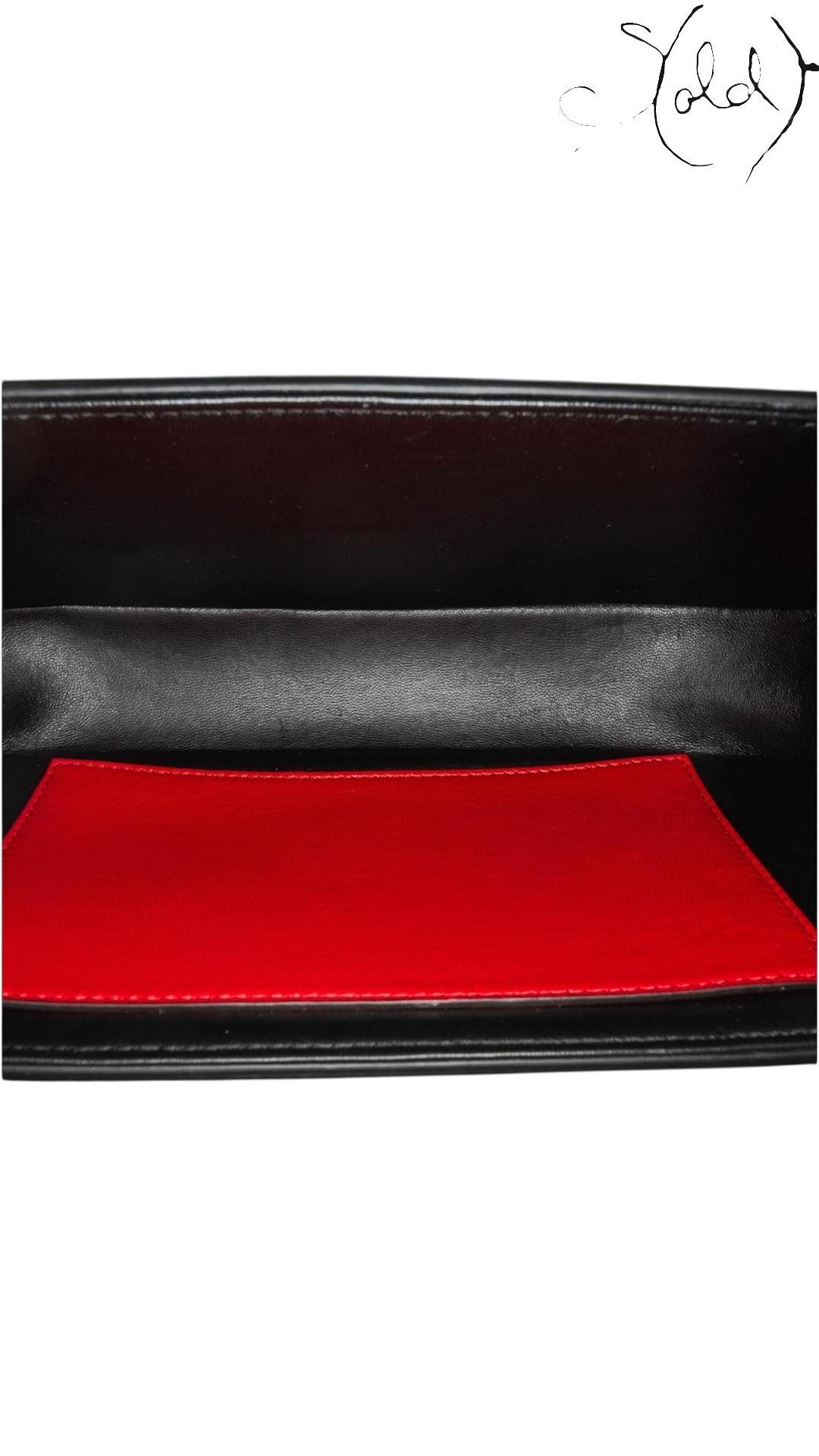 Valentino VRING Black Leather Crossbody, Detail view | Sold Attire