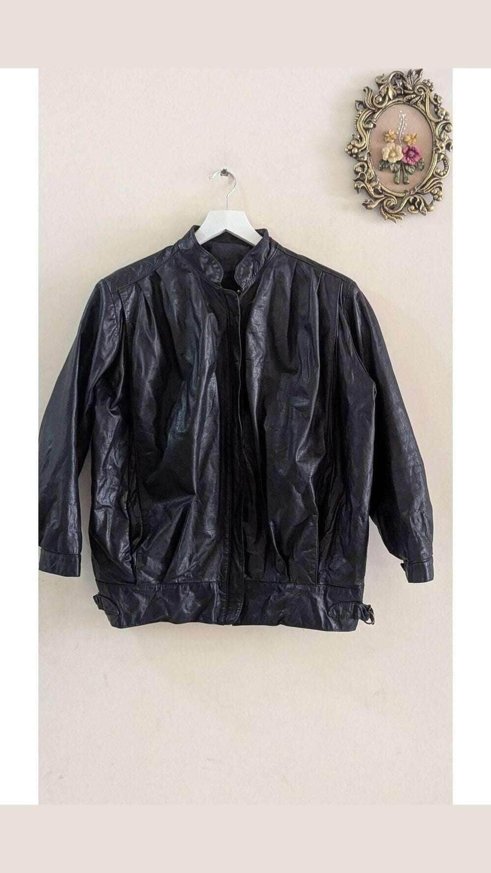 Vintage Black Leather Jacket - Minimalist Cool, Detail view | Sold Attire