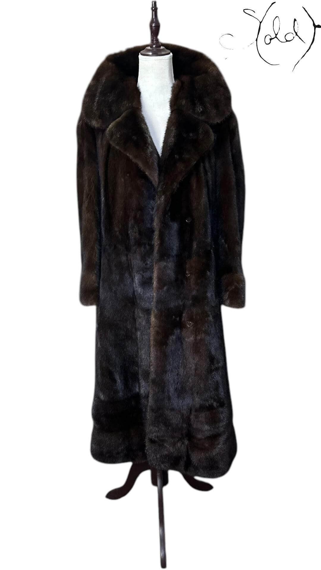 Vintage Full Mink Coat – Regal Warmth, Base view | Sold Attire