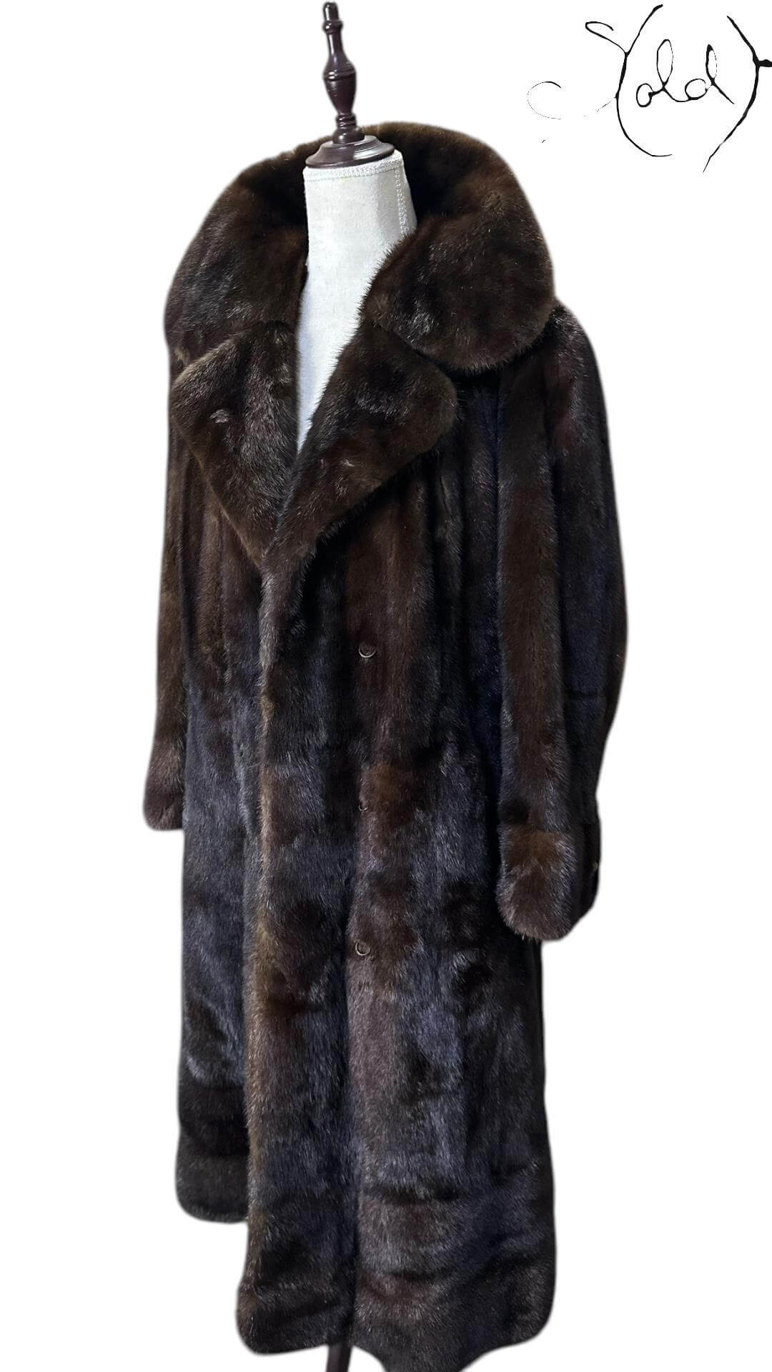 Vintage Full Mink Coat – Regal Warmth, Back view | Sold Attire