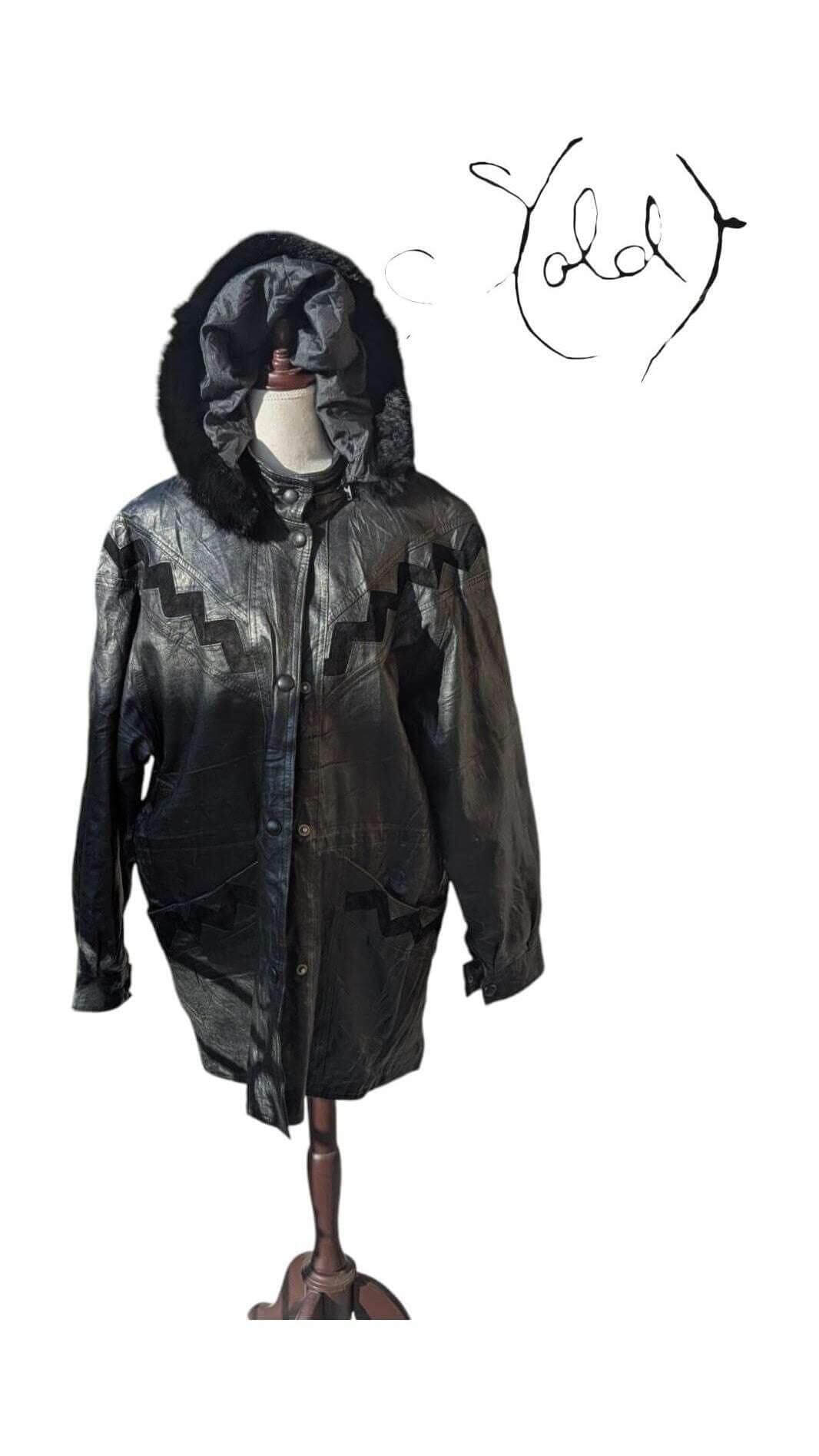 Vintage Leather Jacket – Real Fur Hood, Interior view | Sold Attire