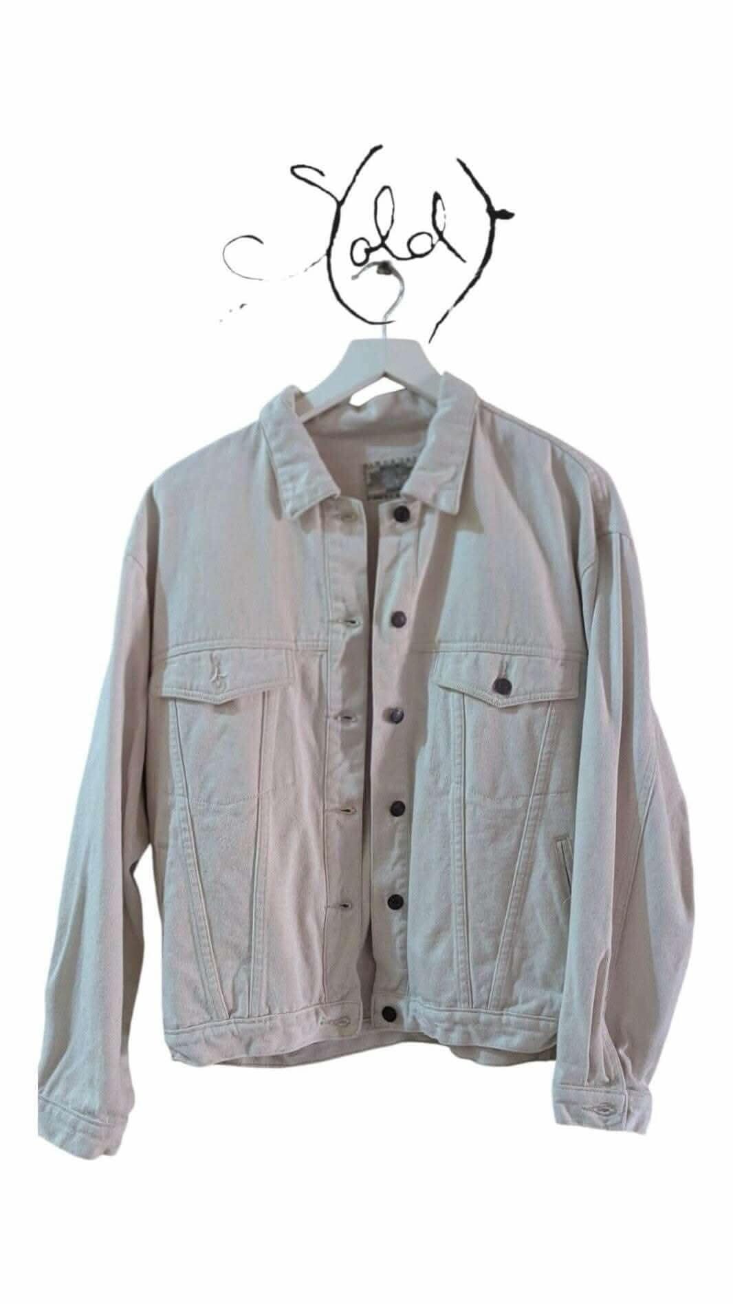 Vintage White Denim Jacket – Retro Classic Style