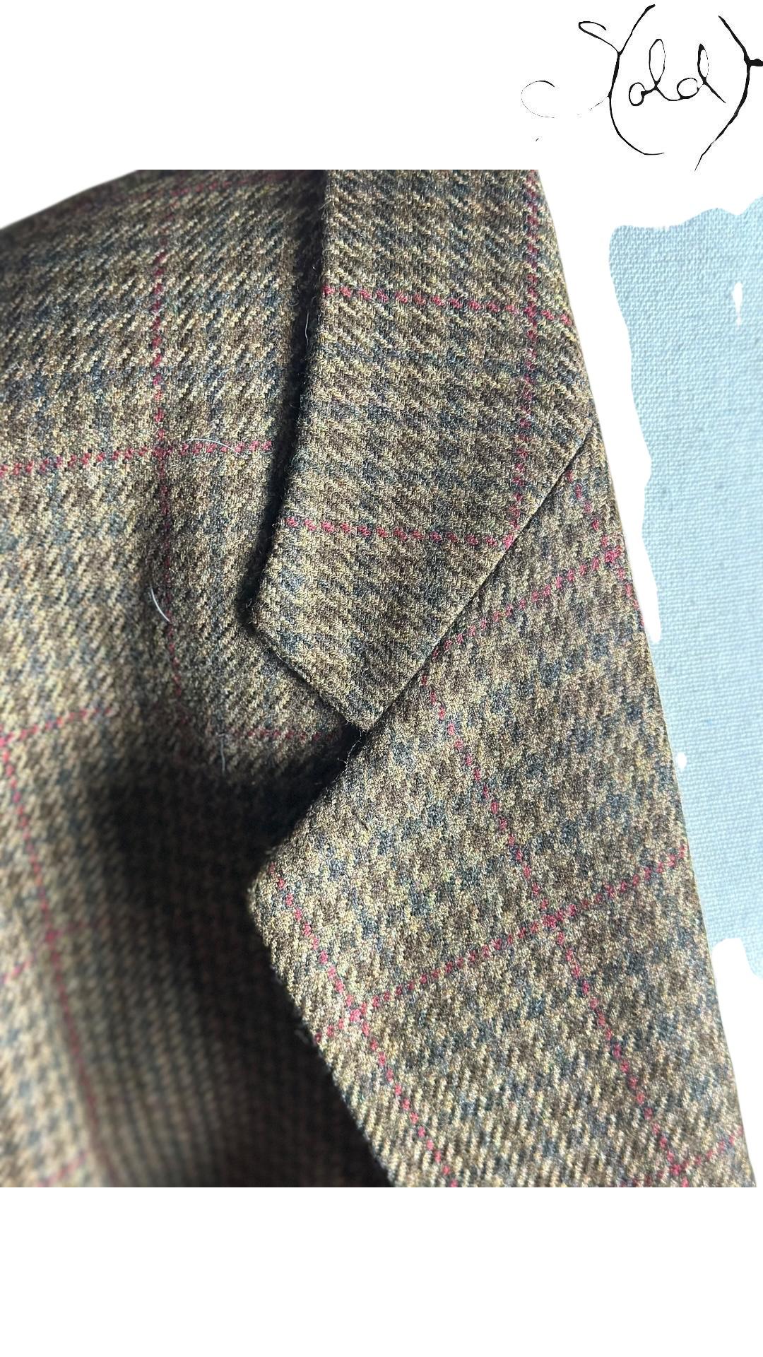 Yves Saint Laurent Wool Houndstooth Blazer Brown 1980s Size 50, Hardware detail | Sold Attire