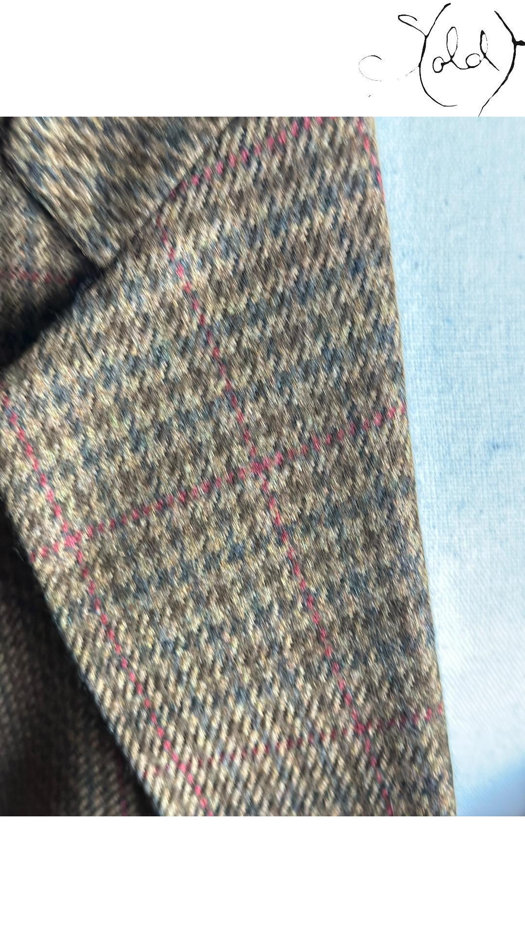 Yves Saint Laurent Wool Houndstooth Blazer Brown 1980s Size 50, Interior view | Sold Attire