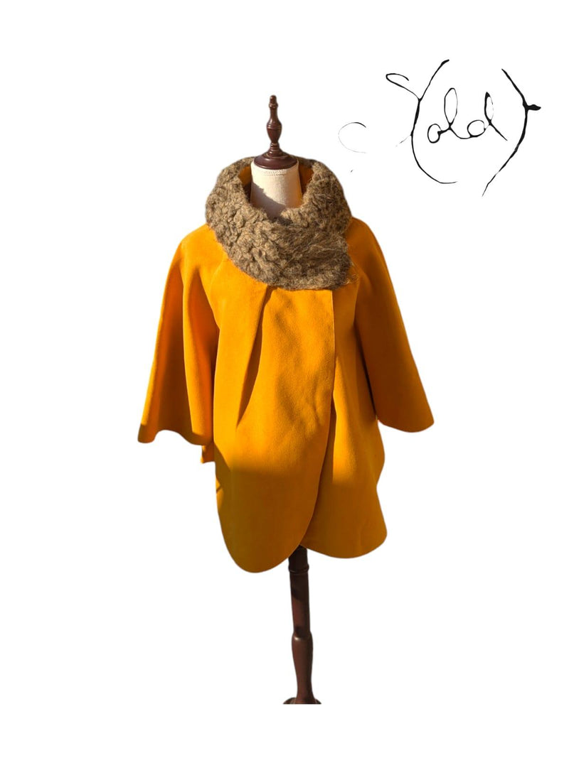 Vintage Mustard Cape – Old Money Elegance