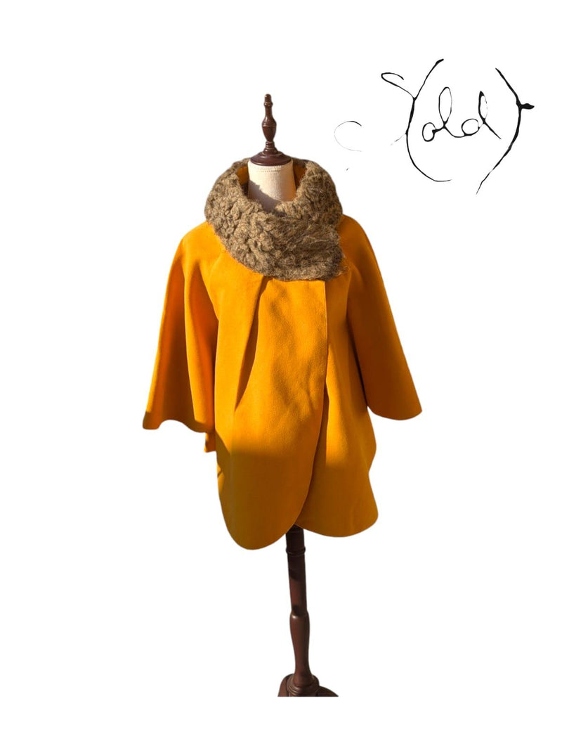 Vintage Mustard Cape – Old Money Elegance