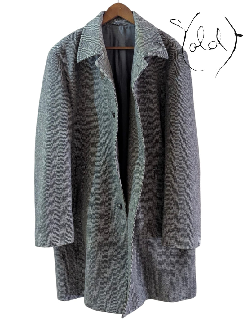 Hugo Boss Grey Herringbone Coat – XL Size