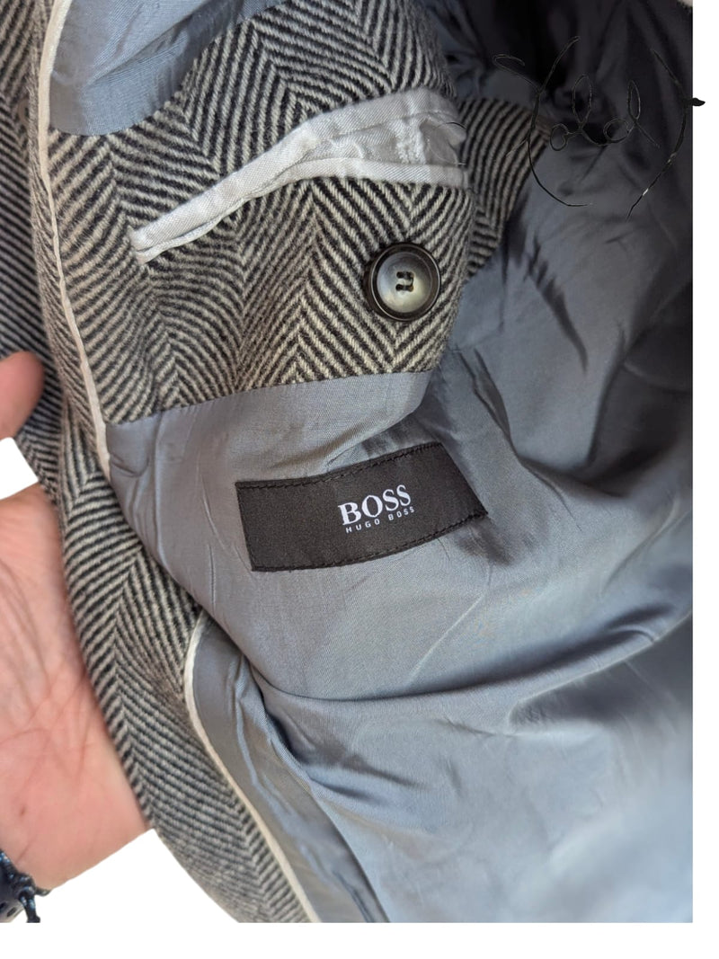 Hugo Boss Grey Herringbone Coat – XL Size