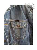 Wrangler Vintage Denim Jacket – Classic Cool