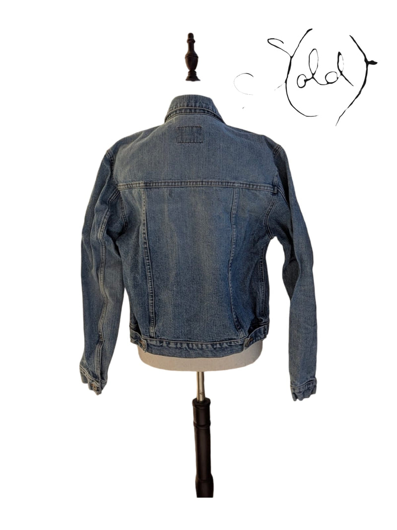 Wrangler Vintage Denim Jacket – Classic Cool