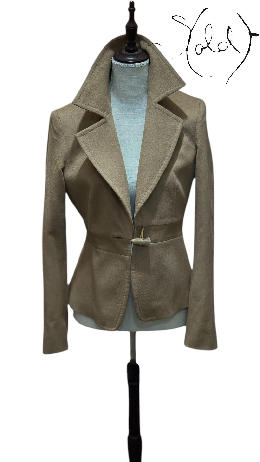 Vintage Max Mara Cashmere Jacket – Timeless Italian Luxury