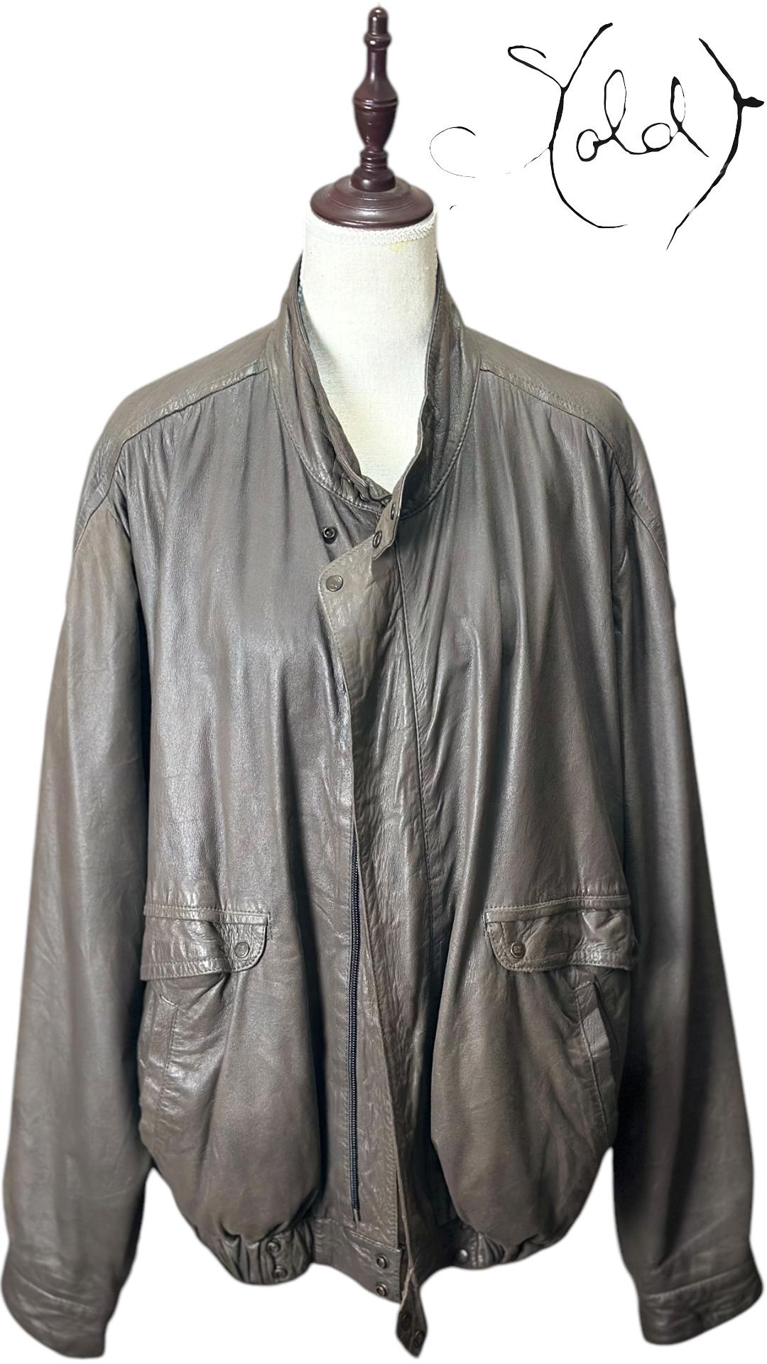 Vintage Leather Bomber Jacket – Streetwise Cool | Sold Attire