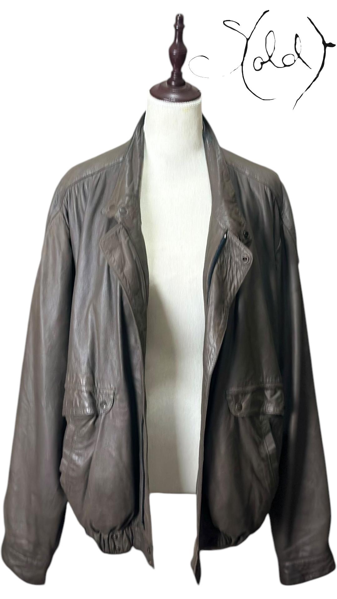 Vintage Leather Bomber Jacket – Streetwise Cool | Sold Attire