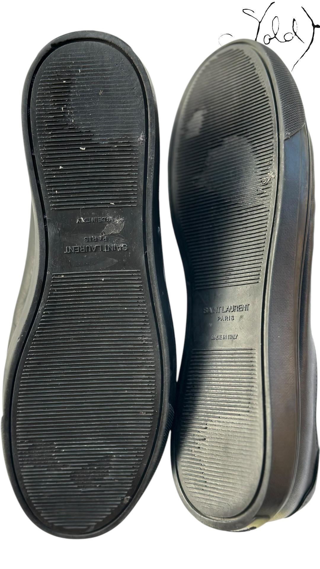Sold Attire shoes Saint Laurent Court Classic Sneakers | Sold Attire