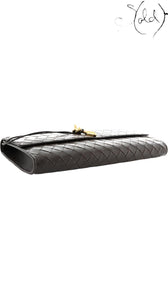 BOTTEGA VENETA Andiamo Clutch – Fondant Intrecciato, Hardware detail | Sold Attire