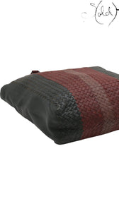 Bottega Veneta Intrecciato Colorblock Tote Burgundy Green, Detail view | Sold Attire