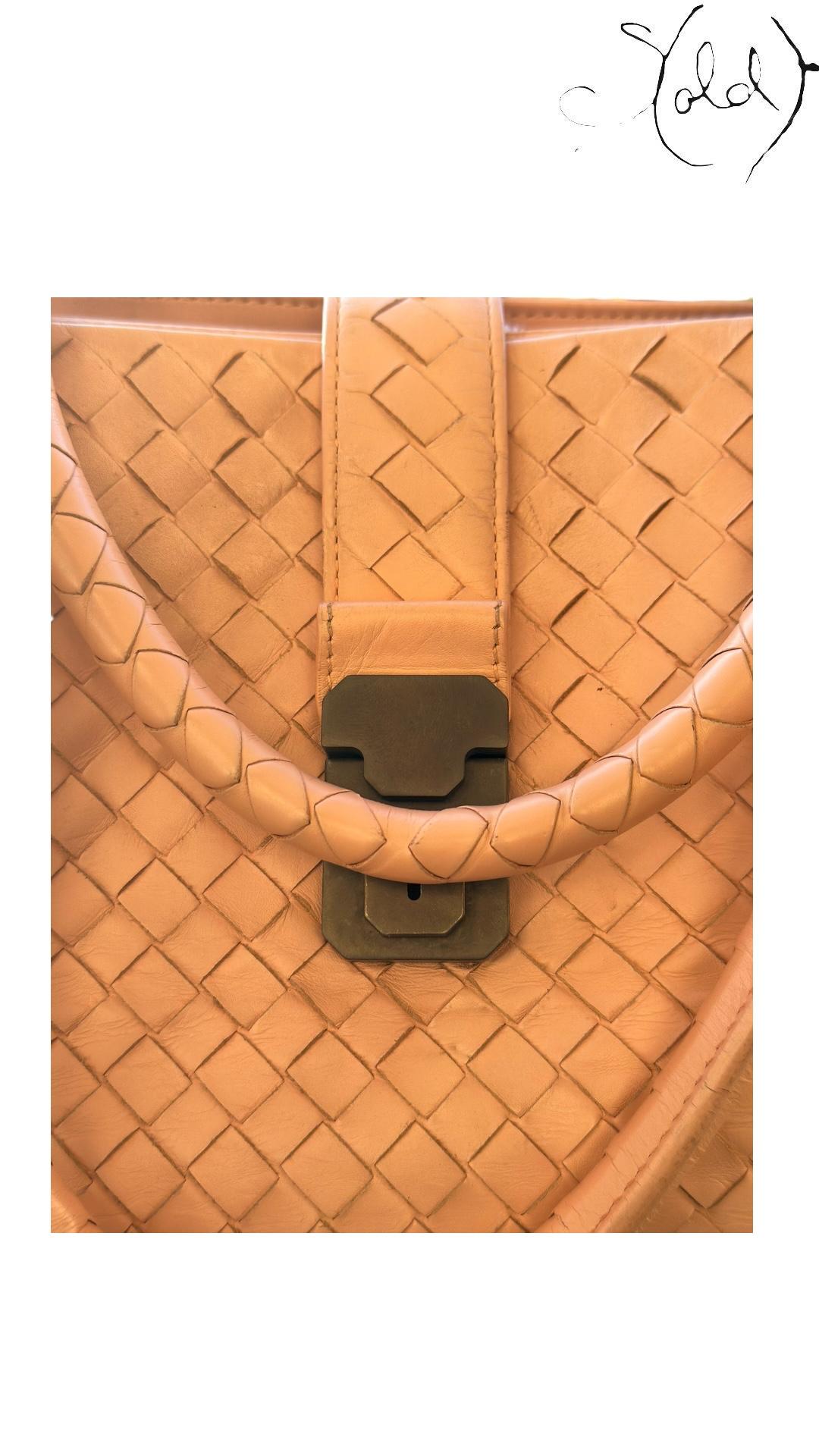 Bottega Veneta Roma Dusty Rose Intrecciato Tote 2010s — Hardware detail | Sold Attire