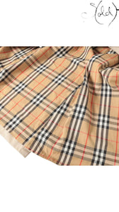Burberry Heritage Trench Coat Honey Beige Made in England, Detail view | Sold Attire