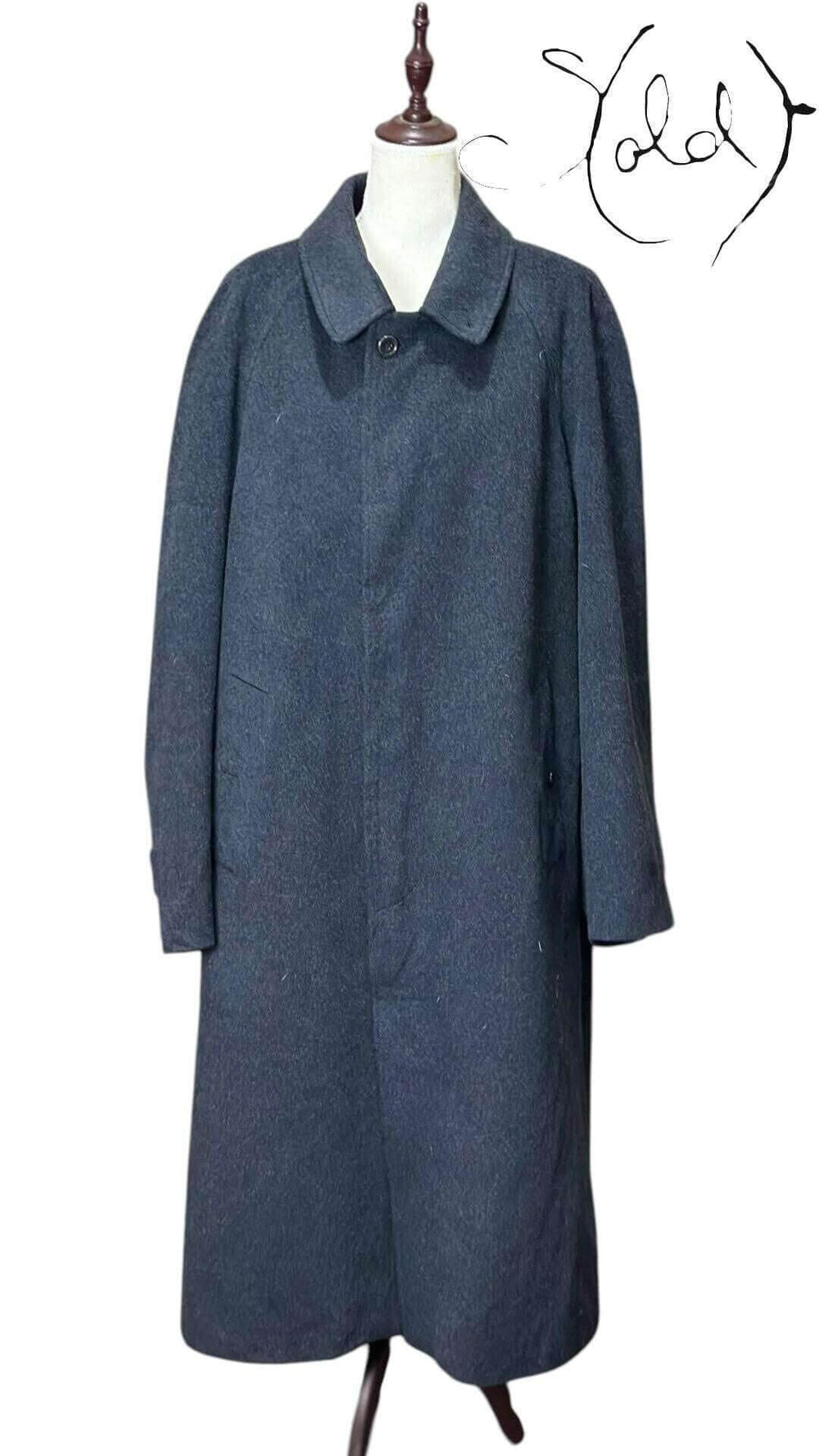 Burberry’s Cashmere Blend Coat – Silent Luxury, Detail view | Sold Attire