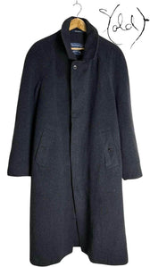 Burberry’s Cashmere Blend Coat – Silent Luxury, Back view | Sold Attire