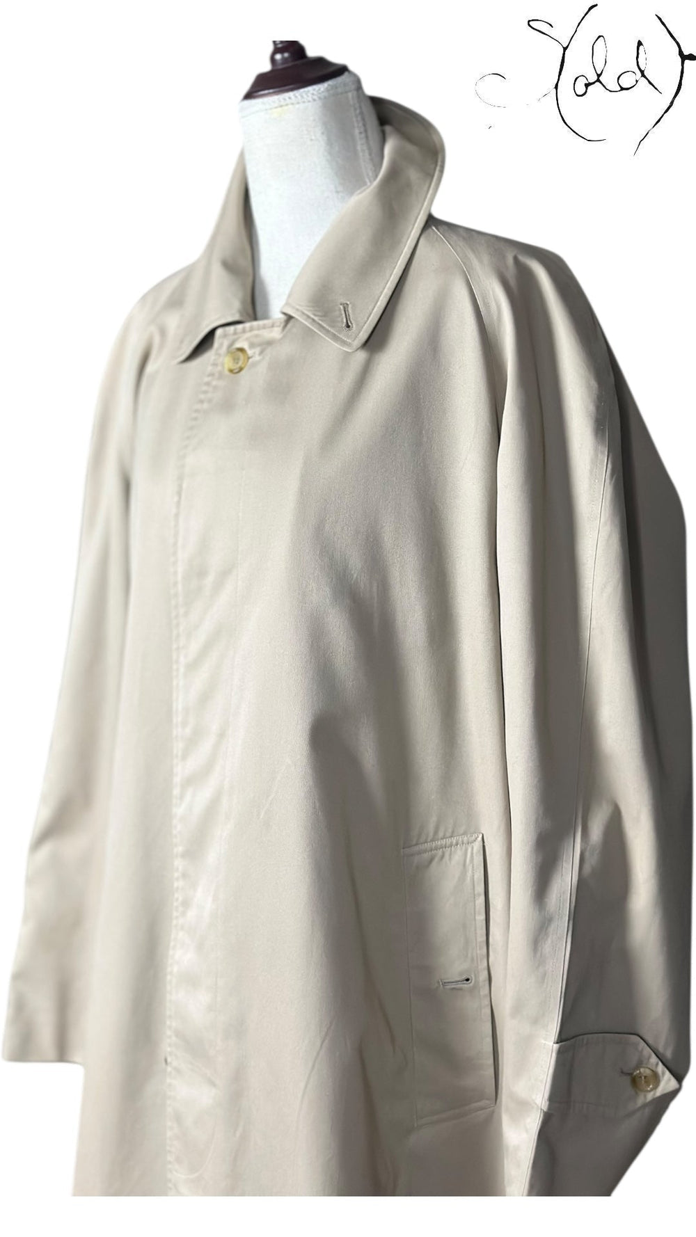 Burberrys Vintage Trench Coat Stone Beige 1990s Made in England, Back view | Sold Attire